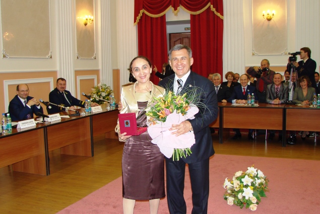 06 Вручение звания Заслуженный работник культуры РТ