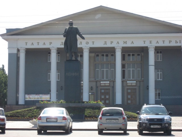 Almetevskiy dramteatr2 640x480