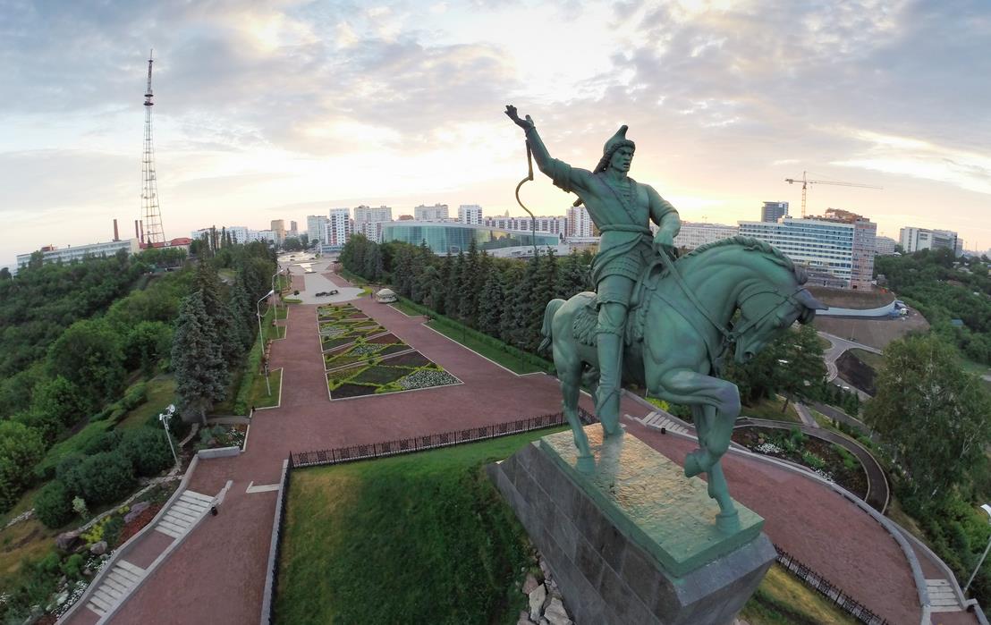 Памятник Салавату Юлаеву