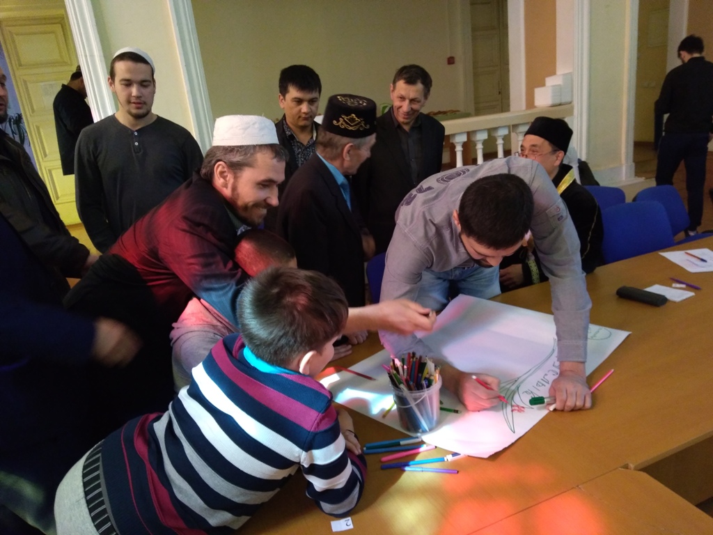 команда придумывает эмблему